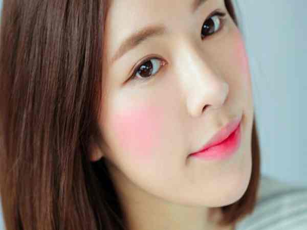 Đặc điểm của người phụ nữ có phúc khí bao bọc cả đời