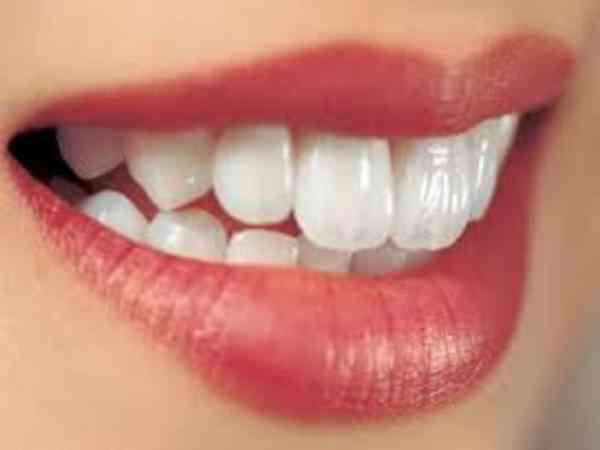 Tiết lộ tính cách qua hình dáng răng cửa cực chuẩn xác