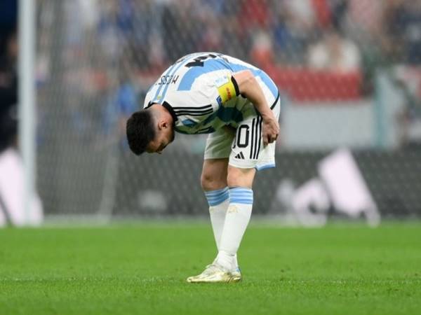 Tin bóng đá chiều ngày 14/12: Messi làm rõ nghi vấn chấn thương