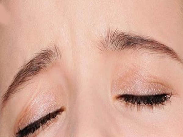 Luận giải tướng lông mày chữ bát ở Nam và Nữ
